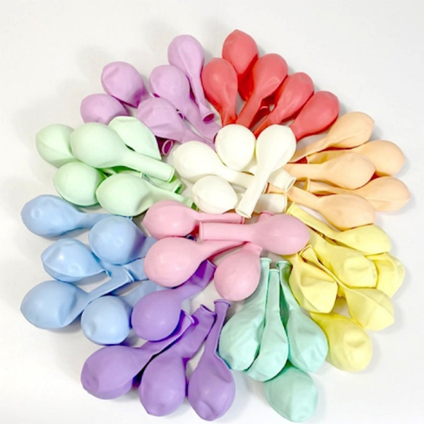 मॅकरून फुगा